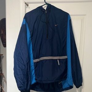 Nike Men's Navy and Light Blue hooded Windbreaker size XL NICE